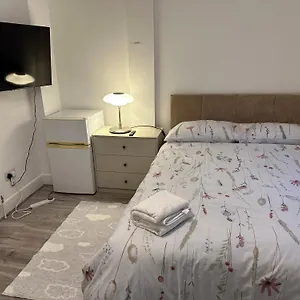 Pureways Apartment Southampton